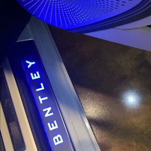 Meet your Posher, Delan